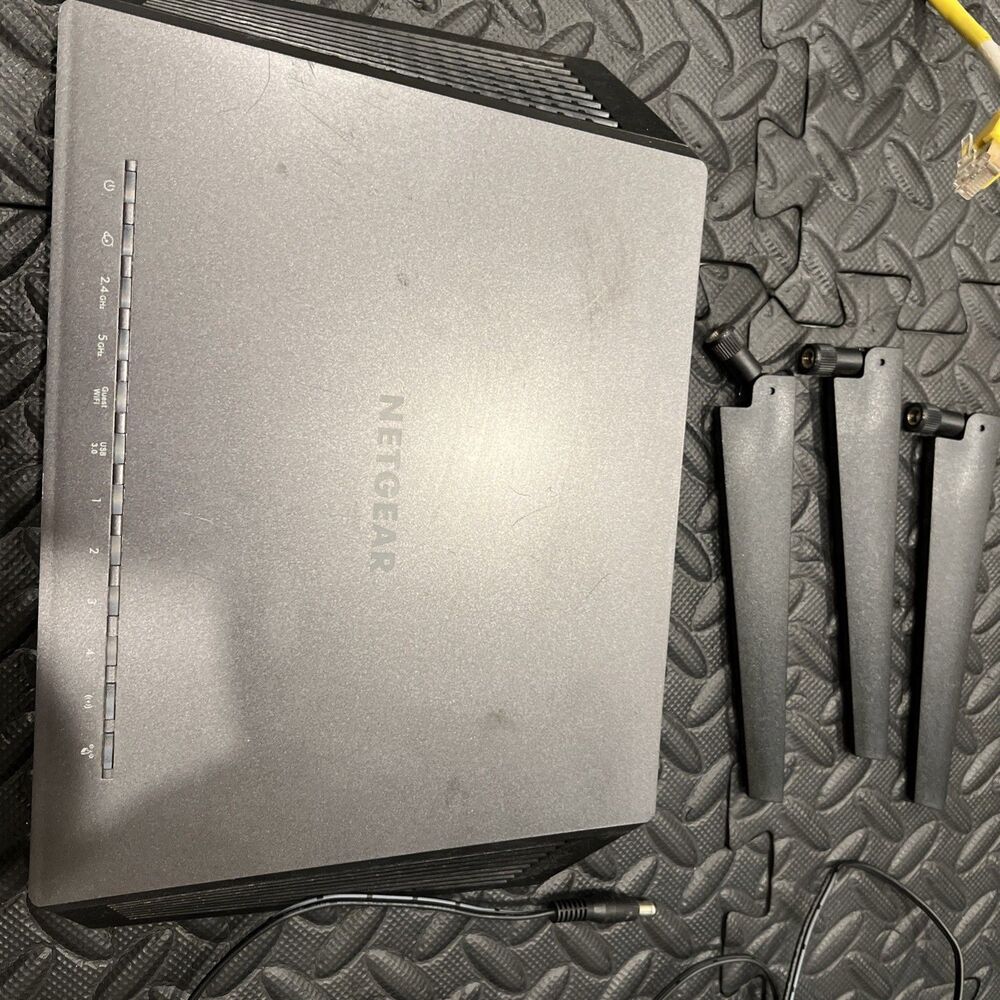 NETGEAR Nighthawk AC1900 Dual Band WiFi Router R6900P-100NAS Stream Multi Device - Picture 4 of 5